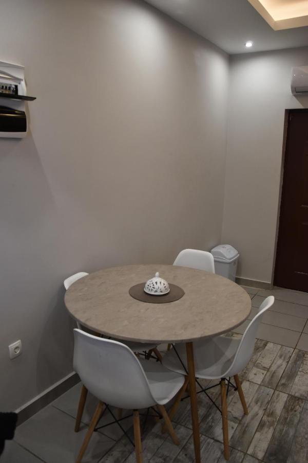 Brezza Marina House Apartment อาฟิโตส ภายนอก รูปภาพ